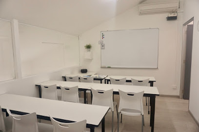 French Studio Language School