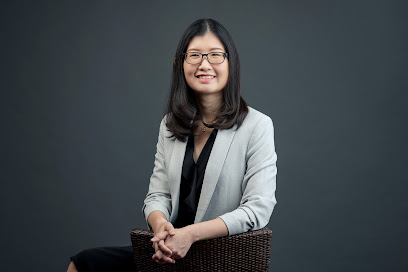 Dr Ng Kai Lyn - Female Gynaecologist | Women's Health Specialist | Laparoscopy Specialist Singapore